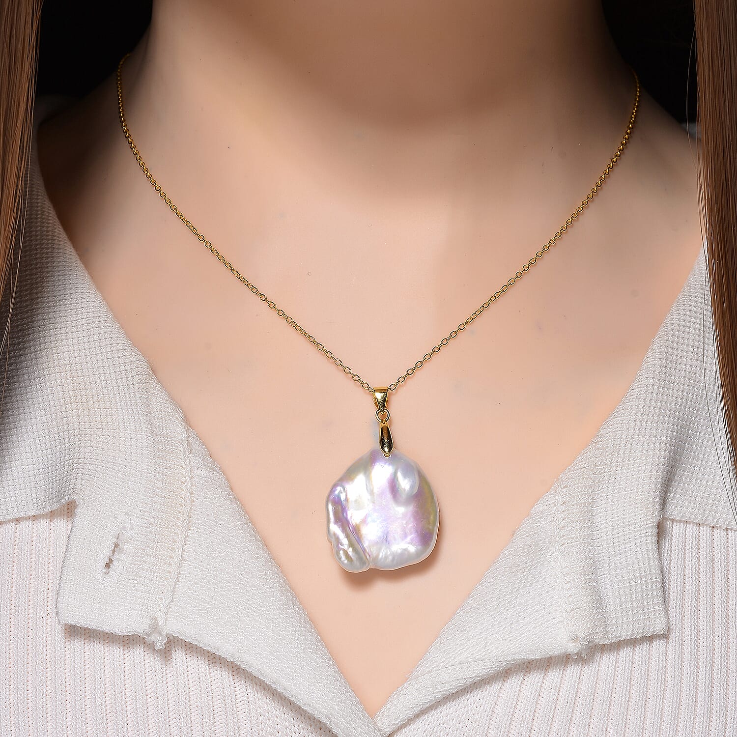 D'Joy White Fresh Water Pearl Pendant with Chain (Size 20) in Yellow Gold Plated Sterling Silver 40.65 Ct.