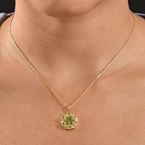 D'joy Radiant Natural Hebei Peridot Bloom Pendant with Chain (Size 20) in Yellow Gold Plating Sterling Silver 2.53 Ct.