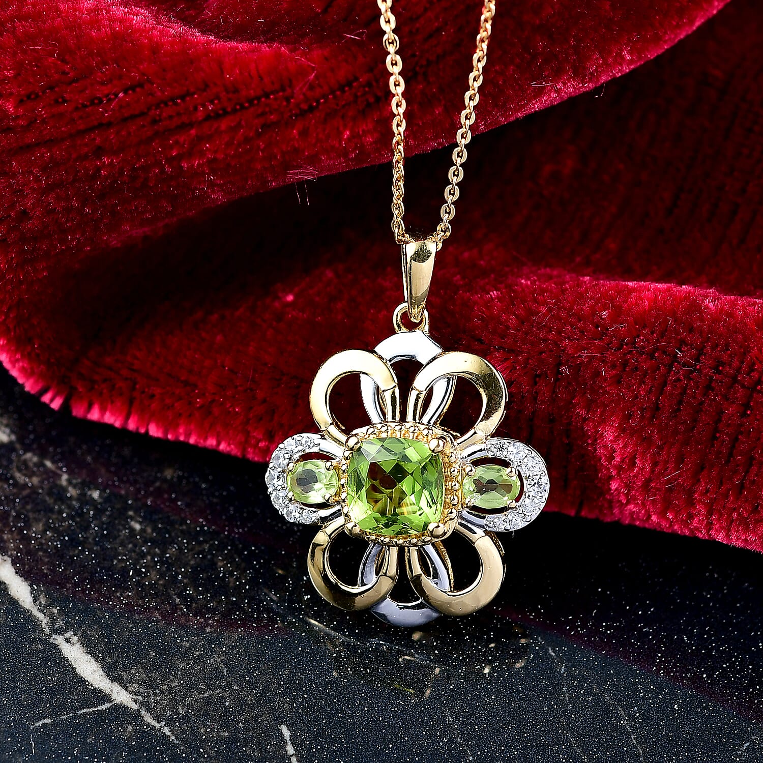 D'joy White Zircon & Natural Hebei Peridot Celestial Bloom Pendant with Torn Chain 19DC (Size 20) in Yellow Gold Plating Sterling Silver 2.21 Ct.
