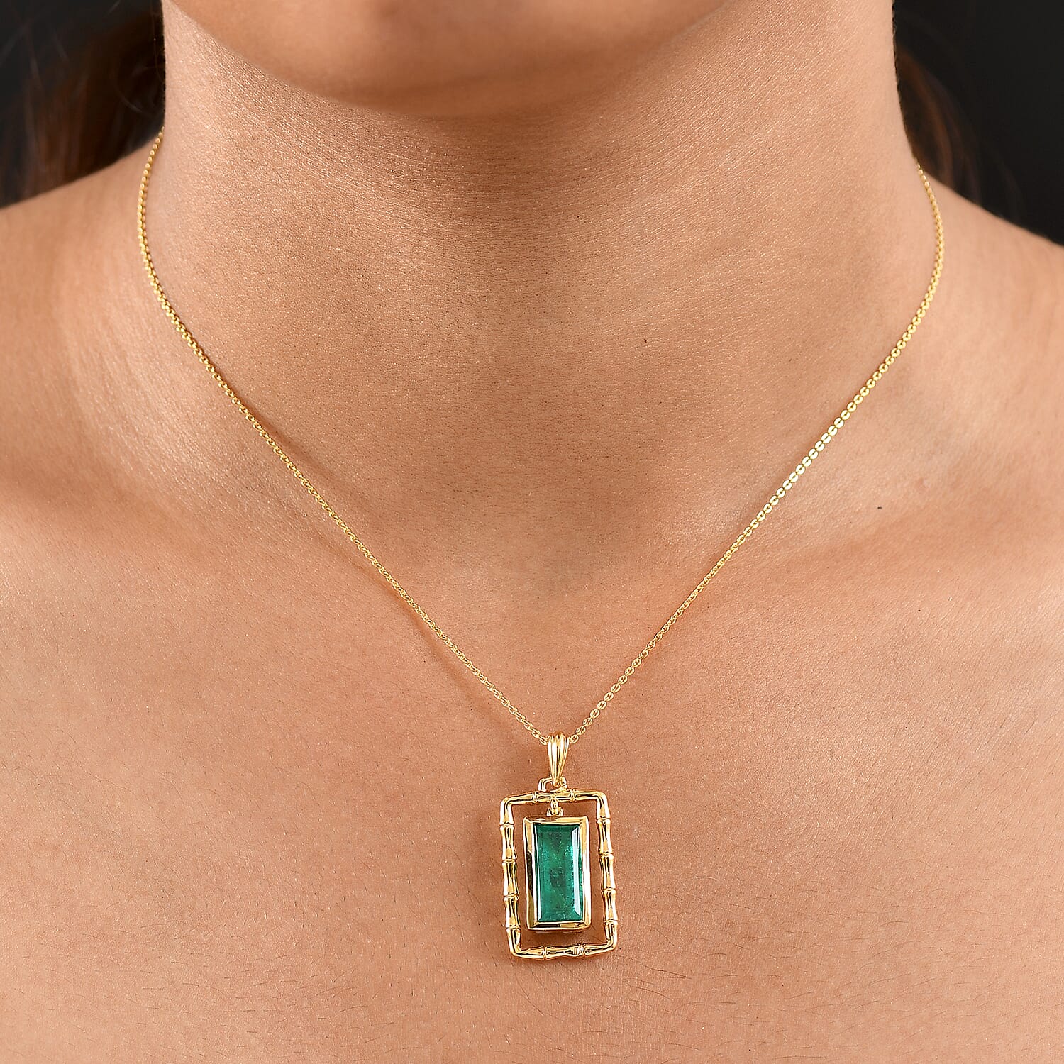 Emeraldine Triplet Quartz Pendant with Chain (Size 20) in Yellow Gold Plated Sterling Silver 5.15 Ct.