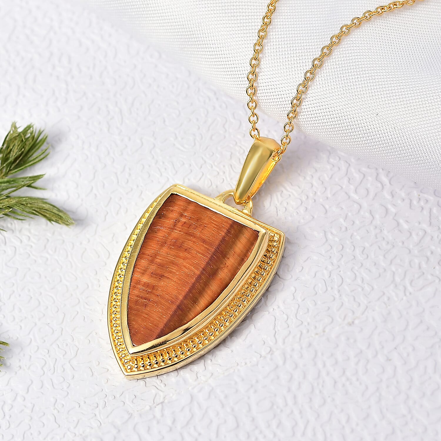 EverTrue Red Tiger Eye Pendant with Chain (Size 20) in Yellow Gold Plated 16.14 Ct.