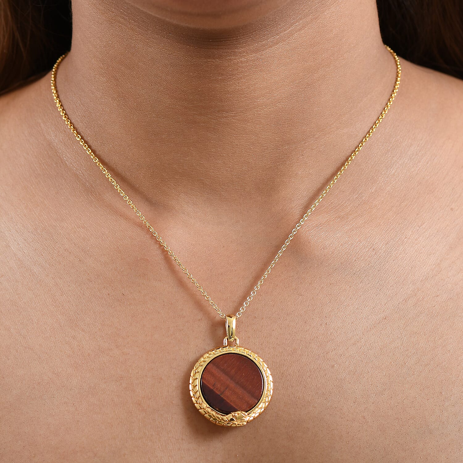 EverTrue Red Tiger Eye Pendant with Chain (Size 20) in Yellow Gold Plated 15.98 Ct.
