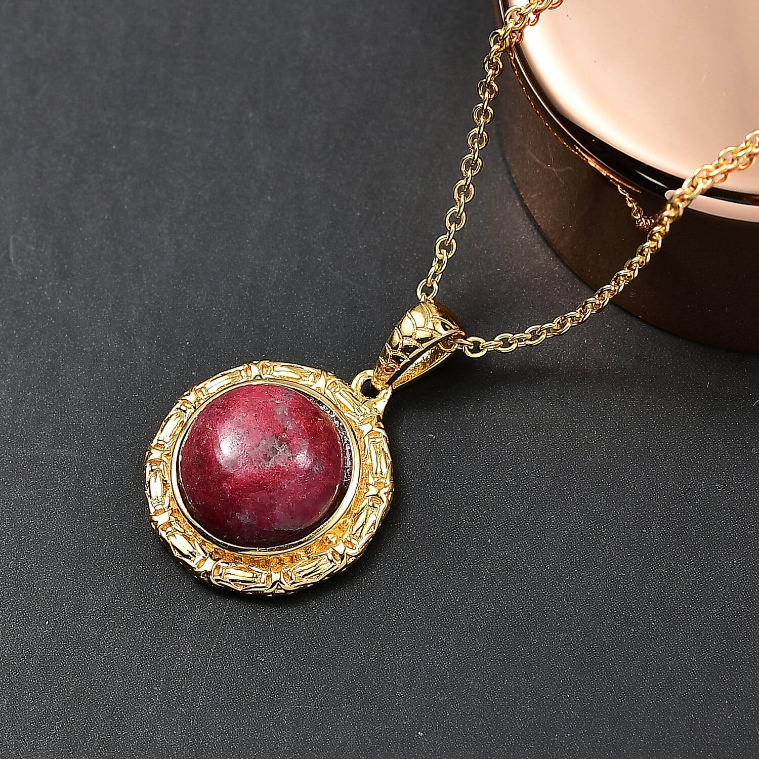 EverTrue Natural Thulite Pendant with Chain (Size 20) in Yellow Gold Plated 7.84 Ct.