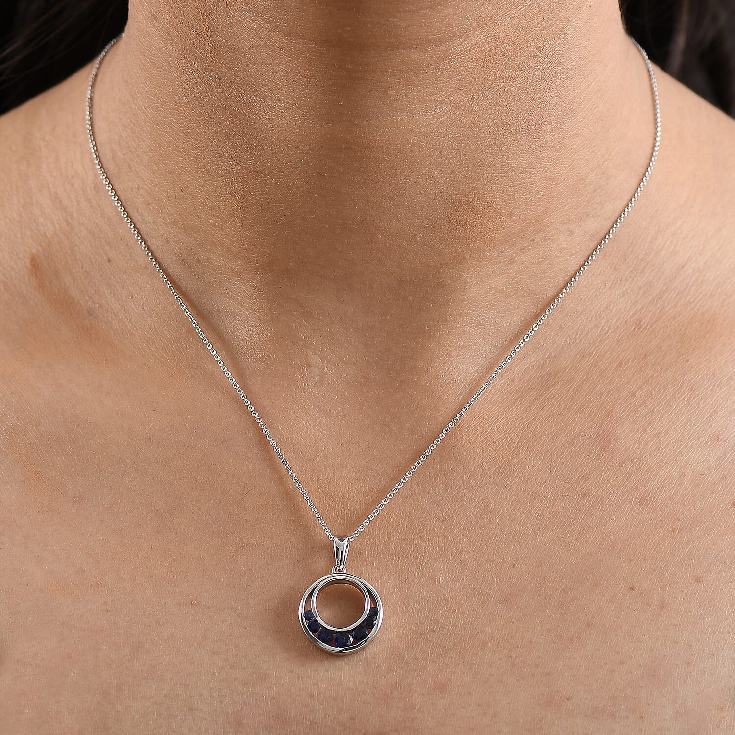 Masoala Sapphire Pendant with Chain (Size 20) in Rhodium Overlay Sterling Silver 1.01 Ct, Silver Wt. 5.09 Gms.