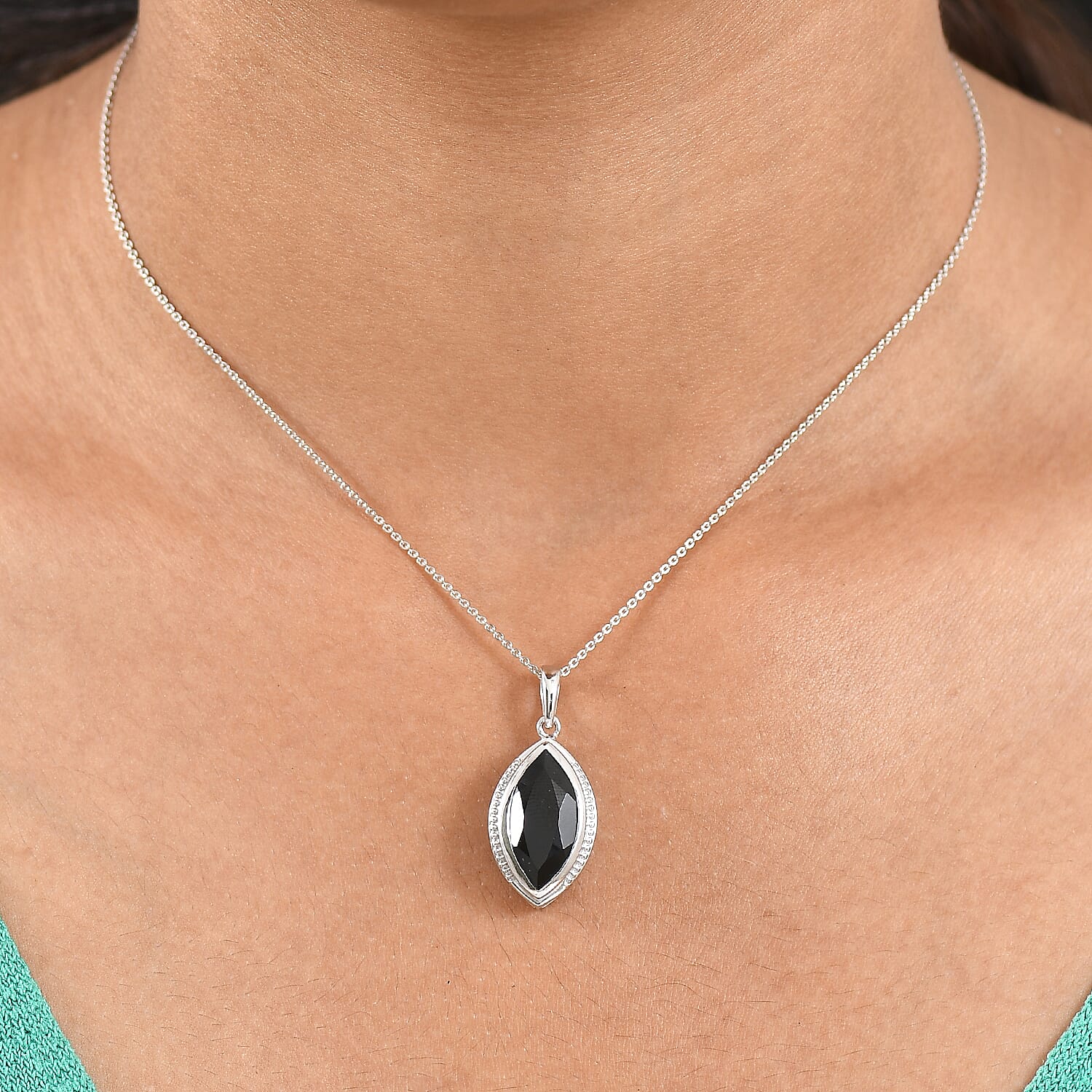 D'Joy Natural Thai Black Spinel Pendant with Chain (Size 20) in Platinum Overlay Sterling Silver 6.71 Ct.