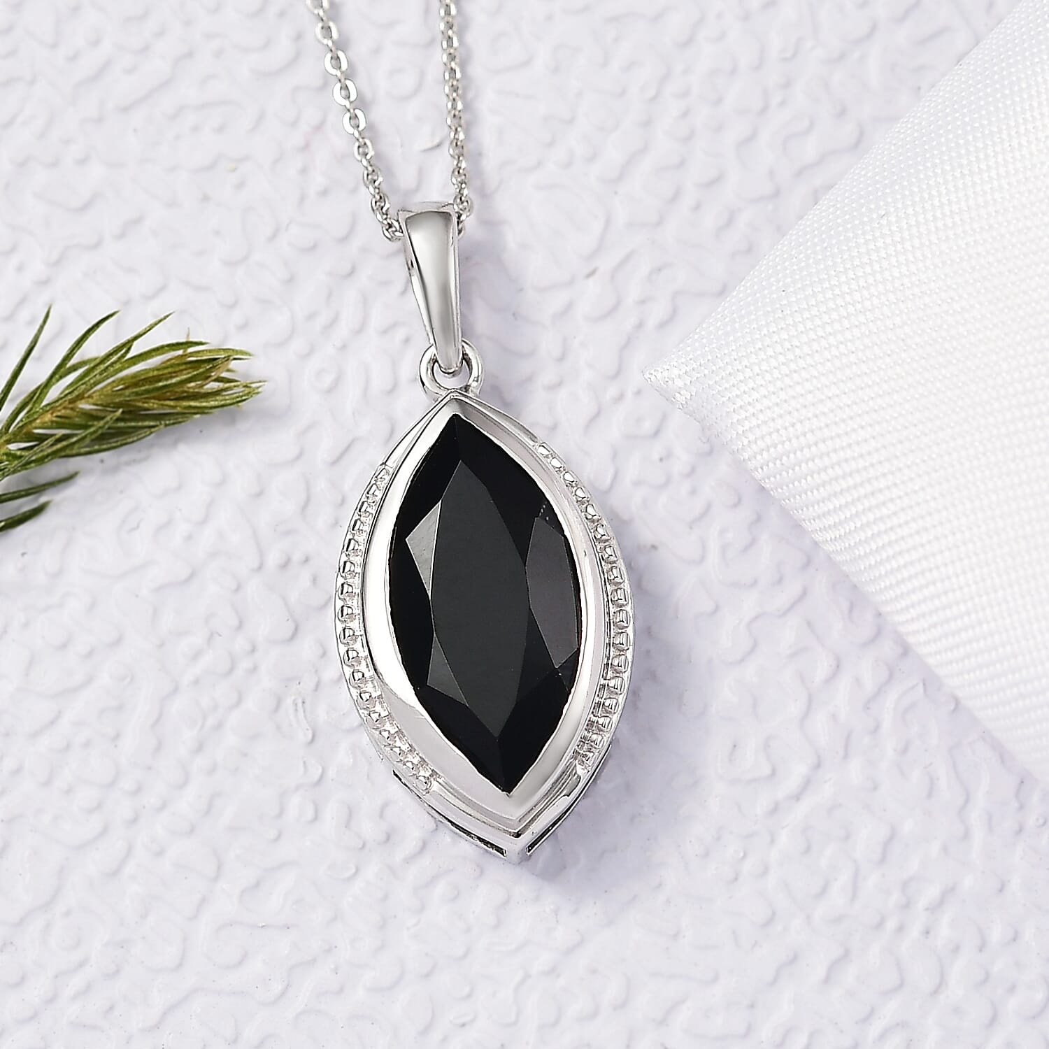 D'Joy Natural Thai Black Spinel Pendant with Chain (Size 20) in Platinum Overlay Sterling Silver 6.71 Ct.
