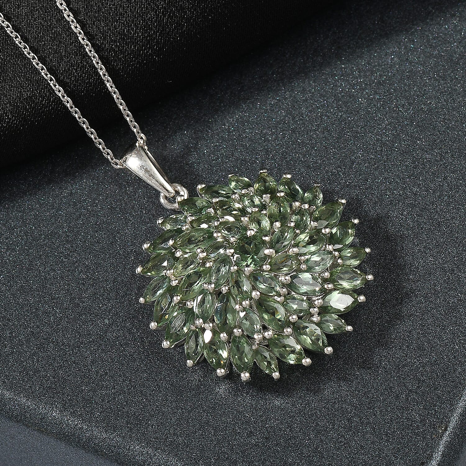 Green Apatite Pendant with Chain (Size 20) in Rhodium Overlay Sterling Silver 6.41 Ct, Silver Wt. 6.66 Gms.