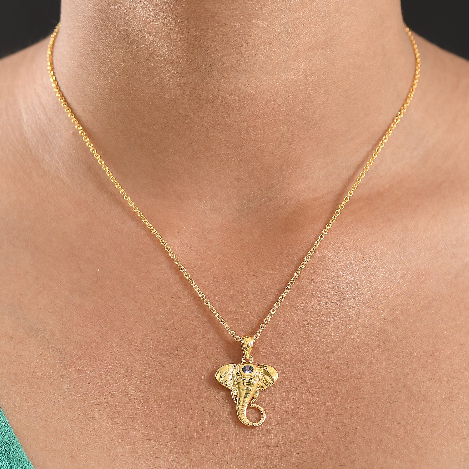 Tanzanite Elephant Head Pendant with Chain (Size 20)