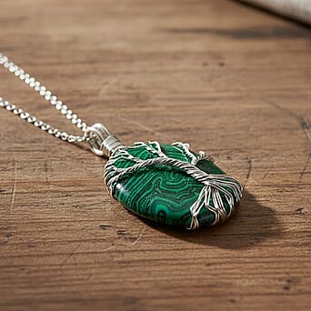 https://tjcuk.sirv.com/Products/44/2/4426055/Created-Malachite-Oval-Ethereal-Tree-of-Life-Pendant-with-Chain-Size-2_4426055_1.jpg?w=342&h=342