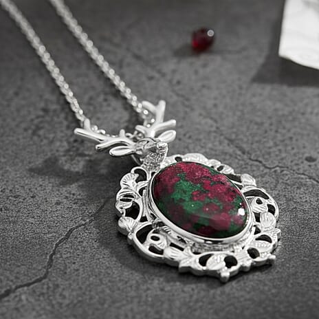Ruby Quartzite Solitaire Pendant with Chain (Size 20-2 Ext) in Silver Tone 40.00 Ct.