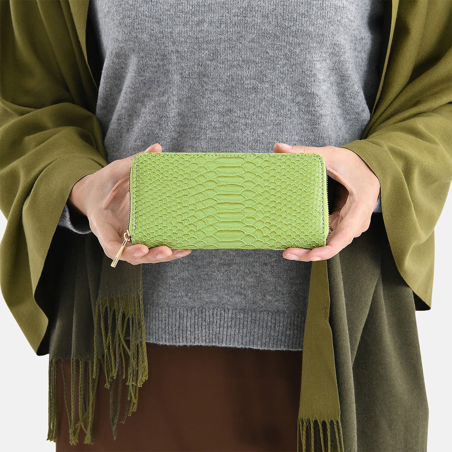 LA MAREY Croc-Embossed RFID Wallet & Fringed Scarf (180 x 70cm) - Green & Olive