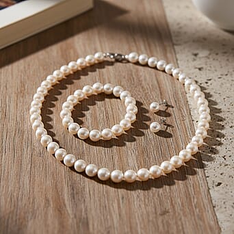 https://tjcuk.sirv.com/Products/44/2/4427687/3-Piece-Set-White-Shell-Pearl-Stone-Bracelet-and-Fancy-Necklace-Pure-W_4427687_1.jpg?w=342&h=342