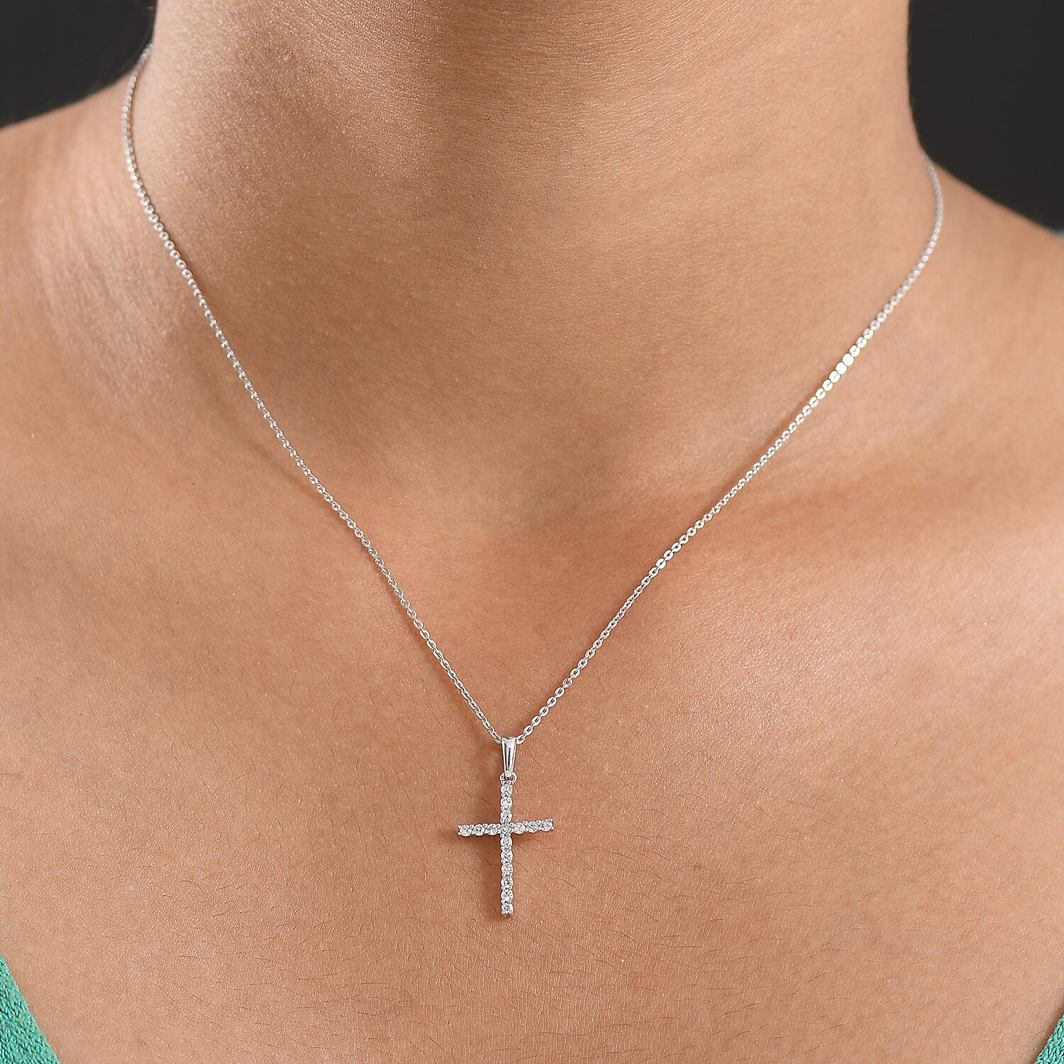 Luxuriant Lab Grown Diamond (SI-GH) Cross Pendant with Chain (Size 20) in Rhodium Overlay Sterling Silver 0.50 Ct.