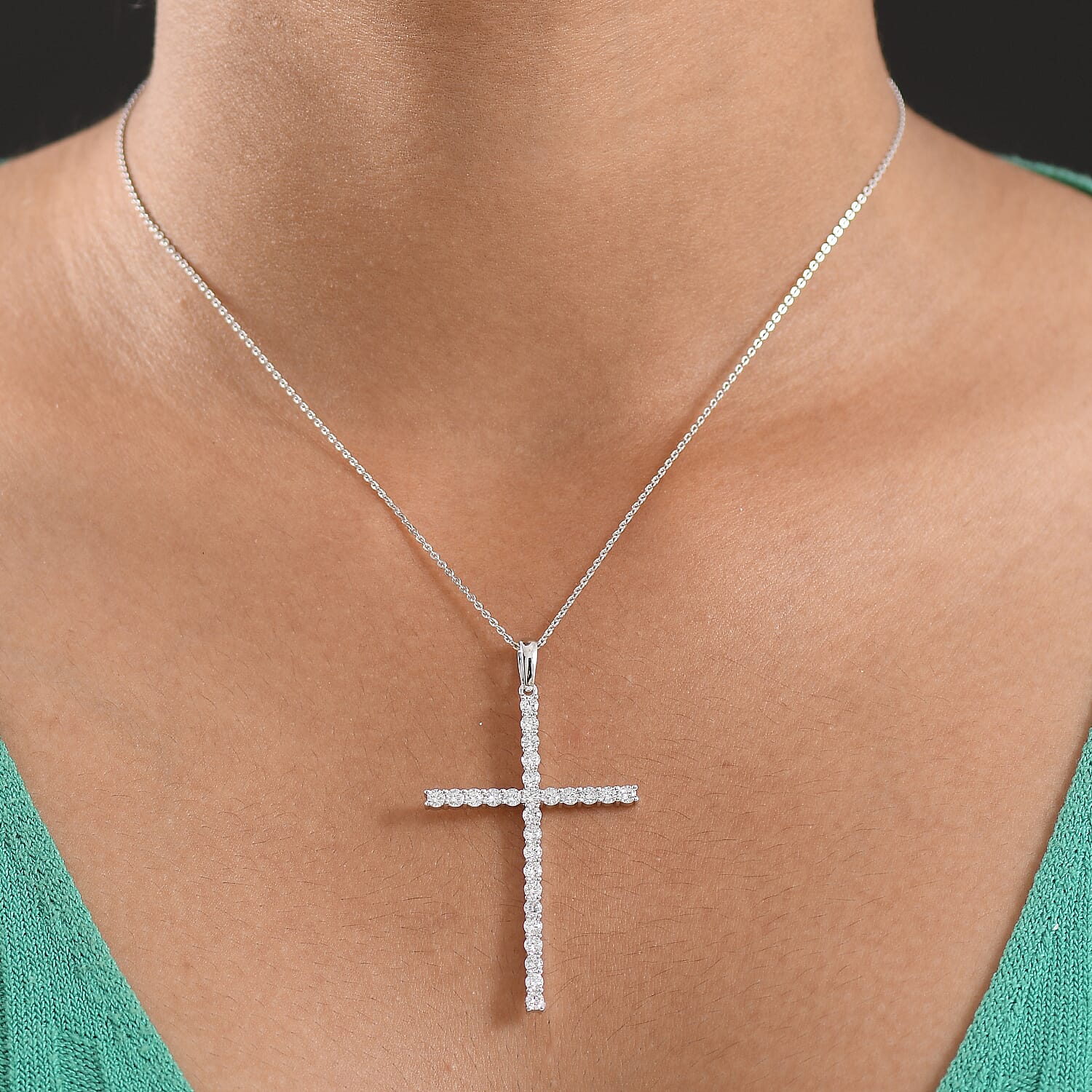 Luxuriant Lab Grown Diamond (SI-GH) Cross Pendant with Chain (Size 20) in Rhodium Overlay Sterling Silver 1.50 Ct.