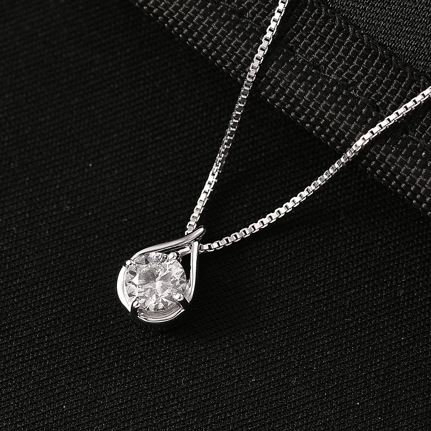 LUXURIANT Lab Grown Diamond Pendant with Cable Chain (Size - 20) in Rhodium Overlay Sterling Silver 1.00 Ct.