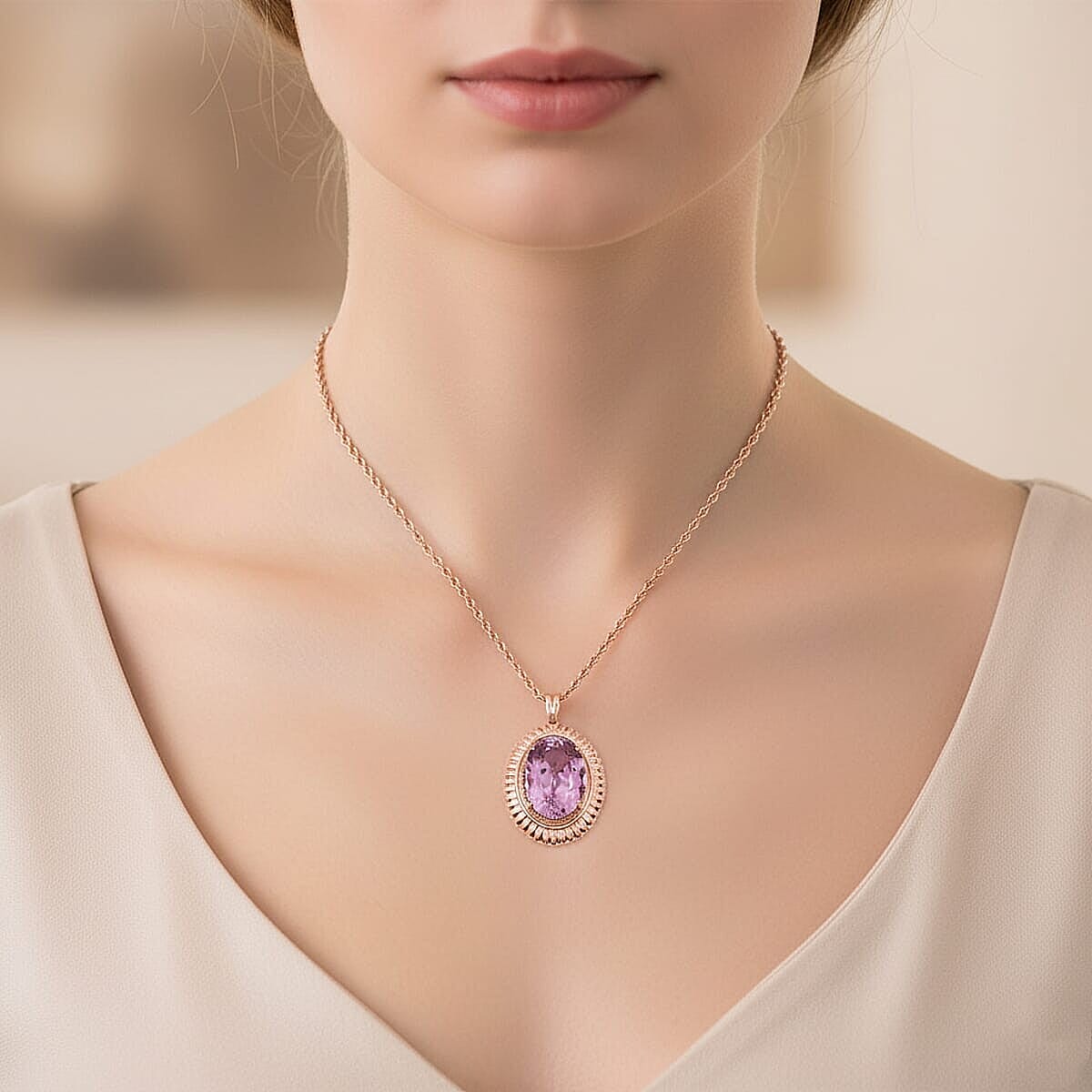 Luxuriant - 9K Rose Gold AGI Certified AAA Martha Rocha Kunzite Pendant with Chain (Size 18) 15.11 Ct, Gold Wt. 7.00Gms
