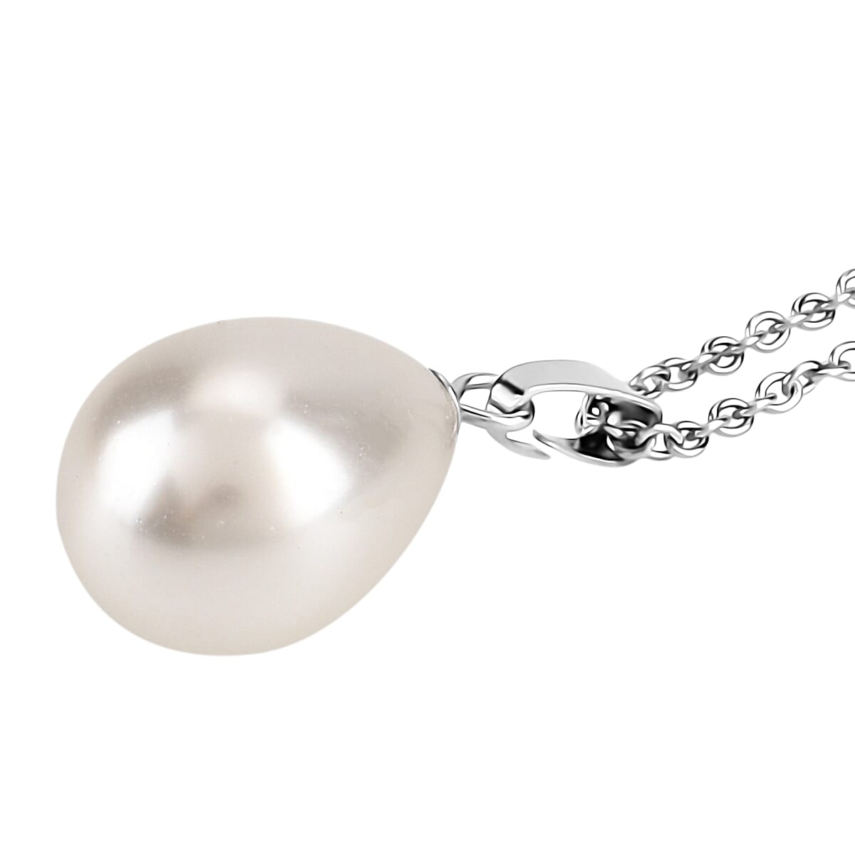 White Shell Pearl Pendant with Chain (Size 20) in Silver Tone 12.00 Ct.