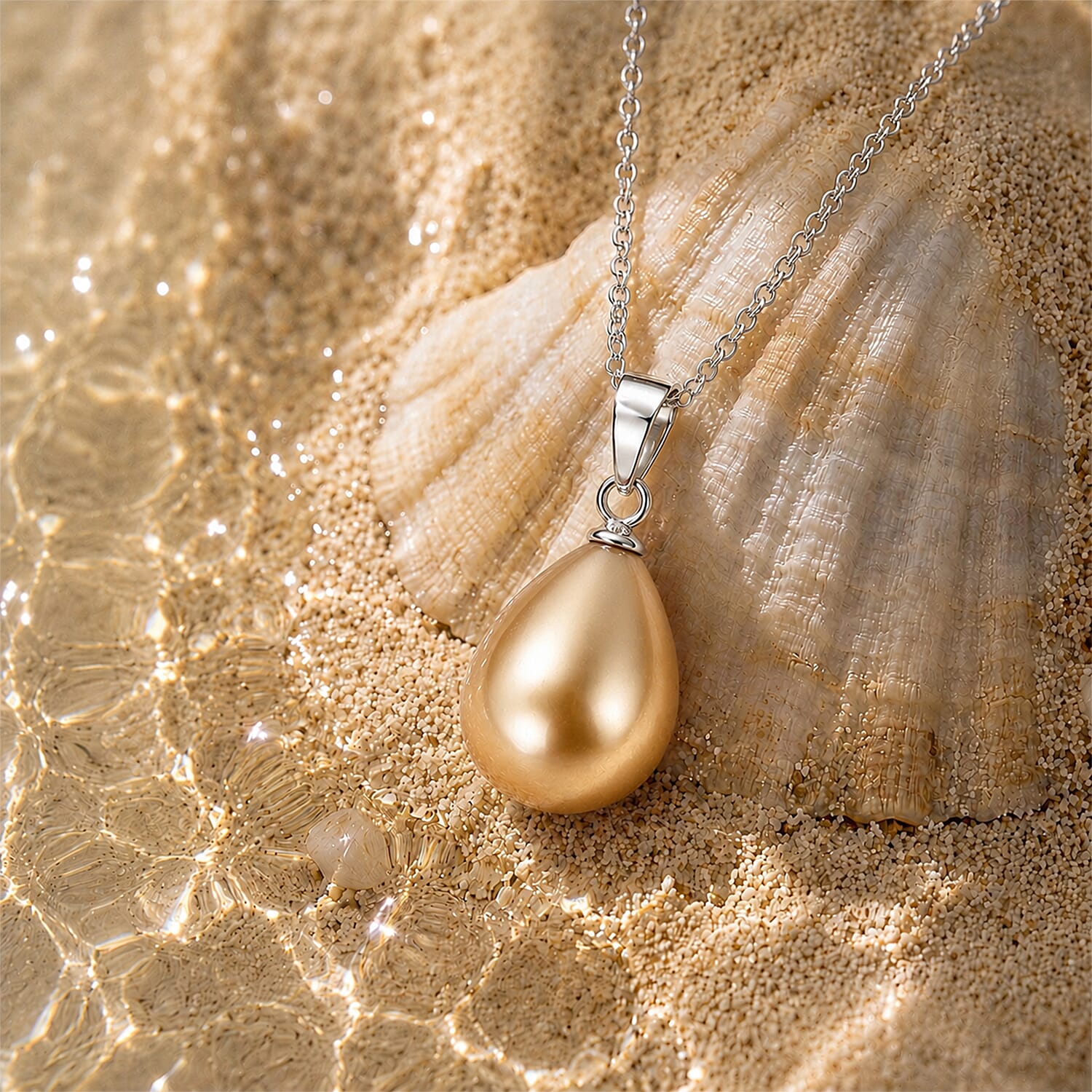Golden Shell Pearl Pendant with Chain (Size 20)