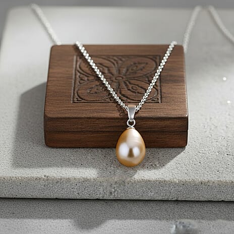 Golden Shell Pearl Pendant with Chain (Size 20)