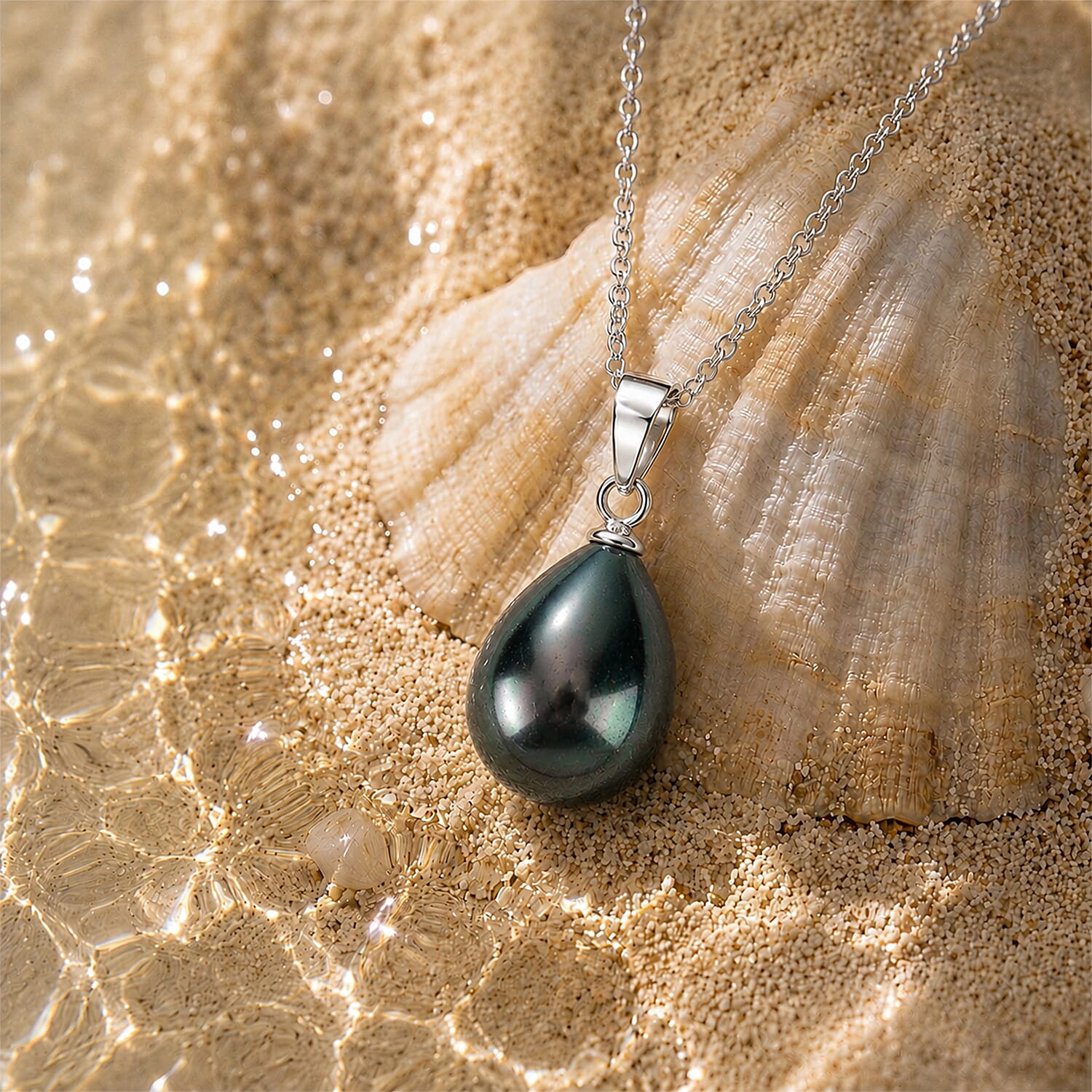Tahitian Color Shell Pearl Pendant with Chain (Size 20)