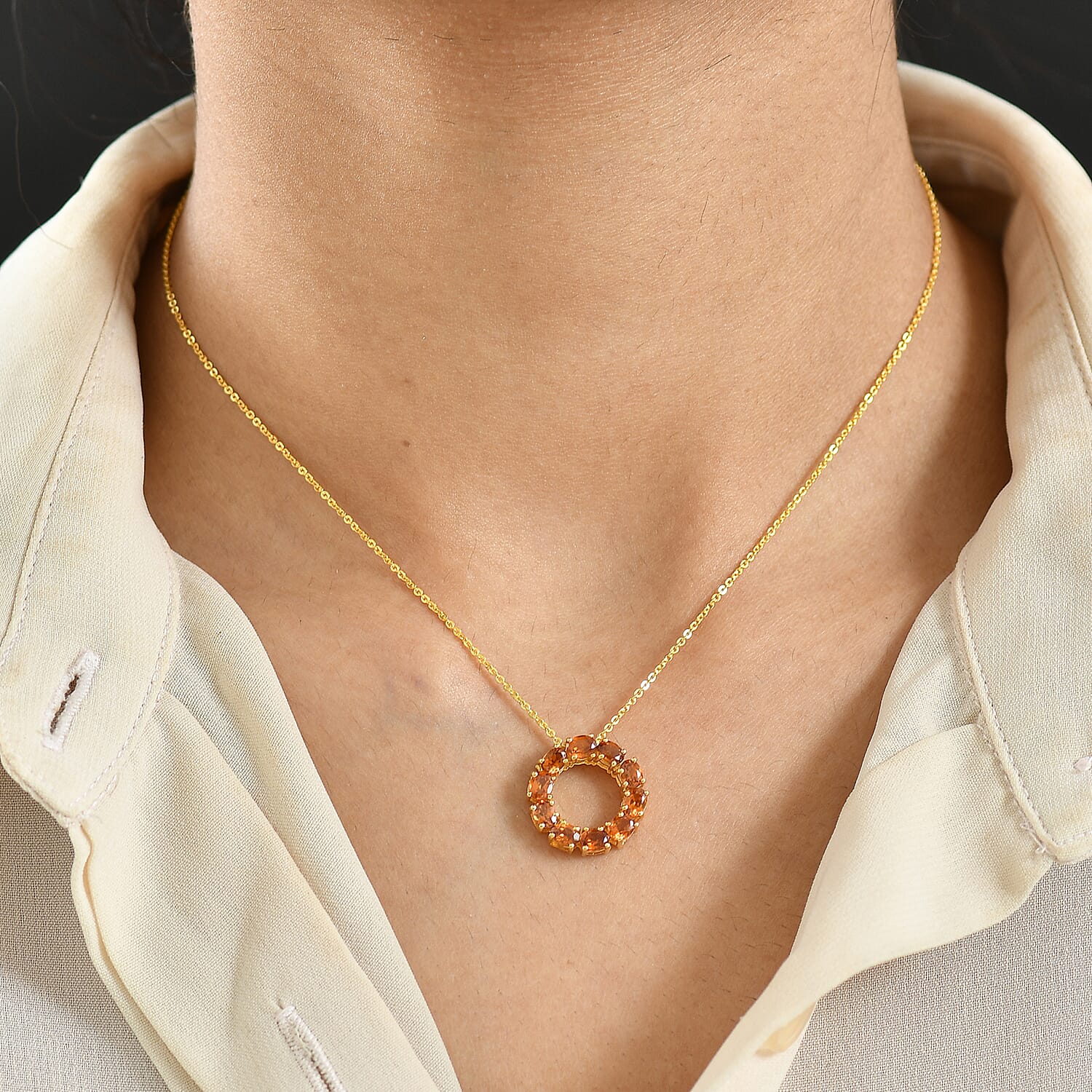 Hessonite Garnet Pendant with Torn Chain 19DC (Size 20) in 18K YG Plating Sterling Silver  2.100  Ct.