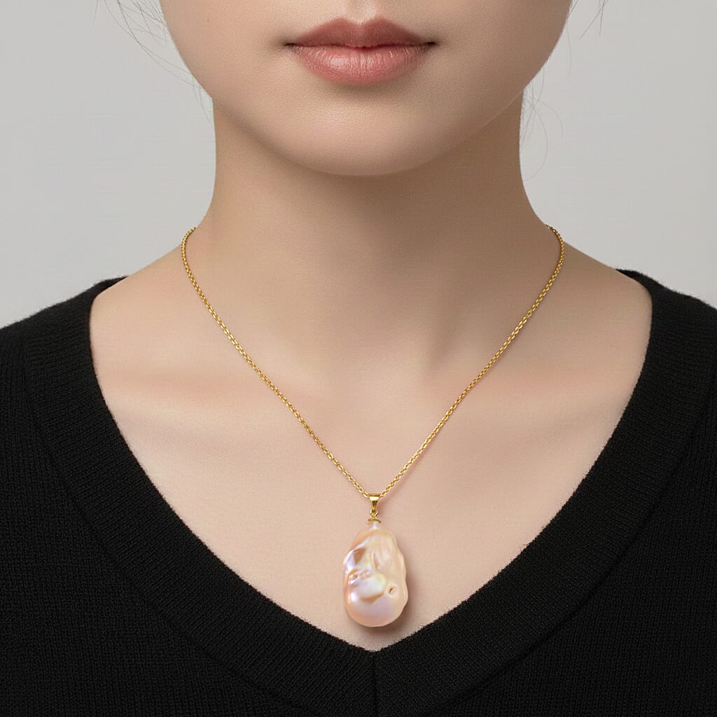 Peach Baroque Pearl Pendant with Chain (Size 20) in Yellow Gold Plated 37.50 Ct.