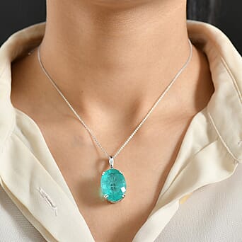 https://tjcuk.sirv.com/Products/44/4/4441398/Emeraldine-Triplet-Quartz-Pendant-with-Chain-Size-20-in-Rhodium-Overla_4441398_2.jpg?w=342&h=342