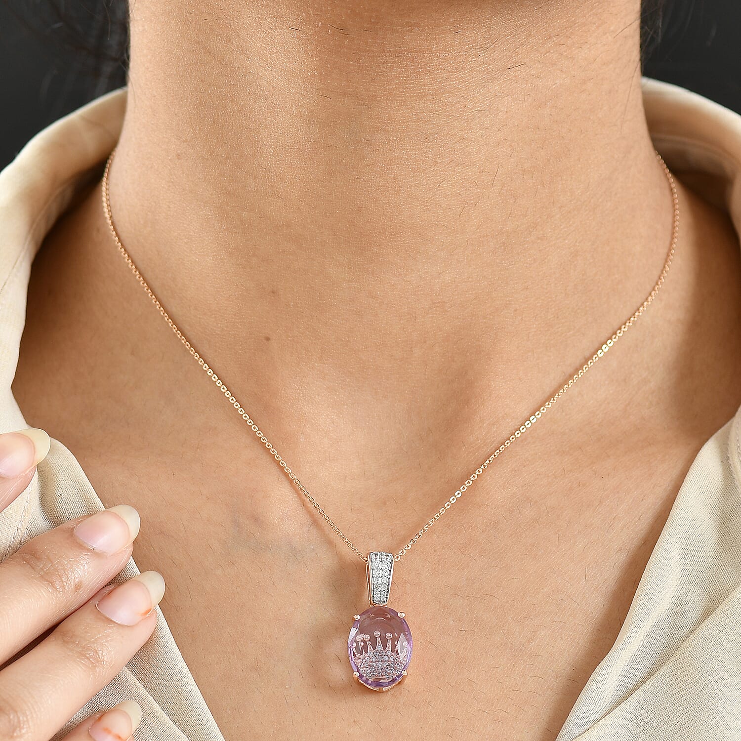 GP - Royal Collection - Rose De France Amethyst, White Zircon & Blue Sapphire Pendant with Chain (Size 20) in 18K Vermeil Rose Gold Plated Sterling Silver 10.60 Ct.