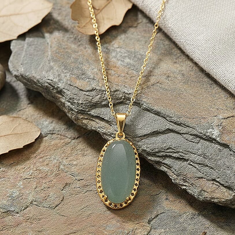 Green Aventurine Pendant with Chain (Size 19-2 Ext) 25.00 Ct.