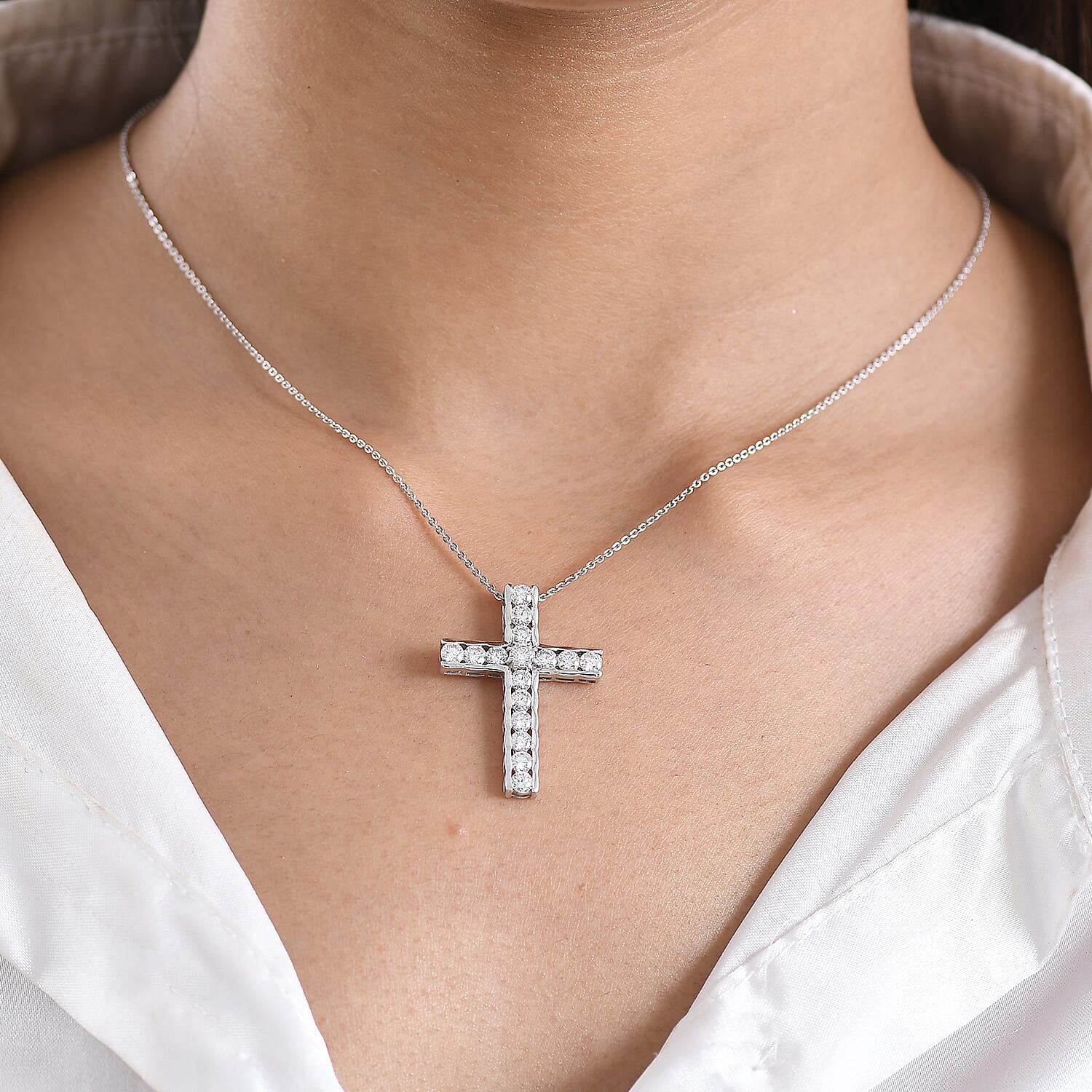 D'Joy Moissanite Cross Pendant with Chain (Size 20) in Platinum Overlay Sterling Silver 1.66 Ct.