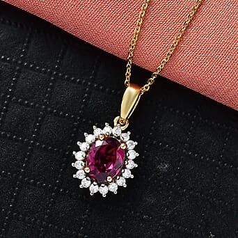 https://tjcuk.sirv.com/Products/44/5/4450237/Radiant-Ember-Garnet-Moissanite-Pendant-with-Chain-Size-20-in-18K-YG-V_4450237_1.jpg?w=342&h=342
