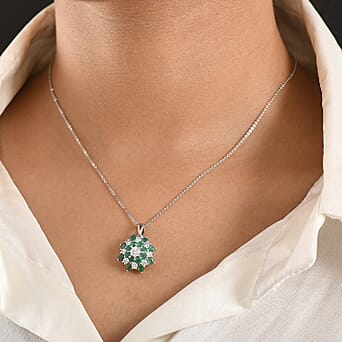 https://tjcuk.sirv.com/Products/44/5/4450782/Luxuriant-Zambian-Emerald-SI-GH-Lab-Grown-Diamond-Pendant-with-Chain-S_4450782_2.jpg?w=342&h=342