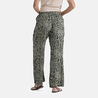 https://tjcuk.sirv.com/Products/44/5/4454165/Styled-by-set-of-2-print-and-solid-color-wide-leg-trouser_4454165_3.jpg?w=342&h=342