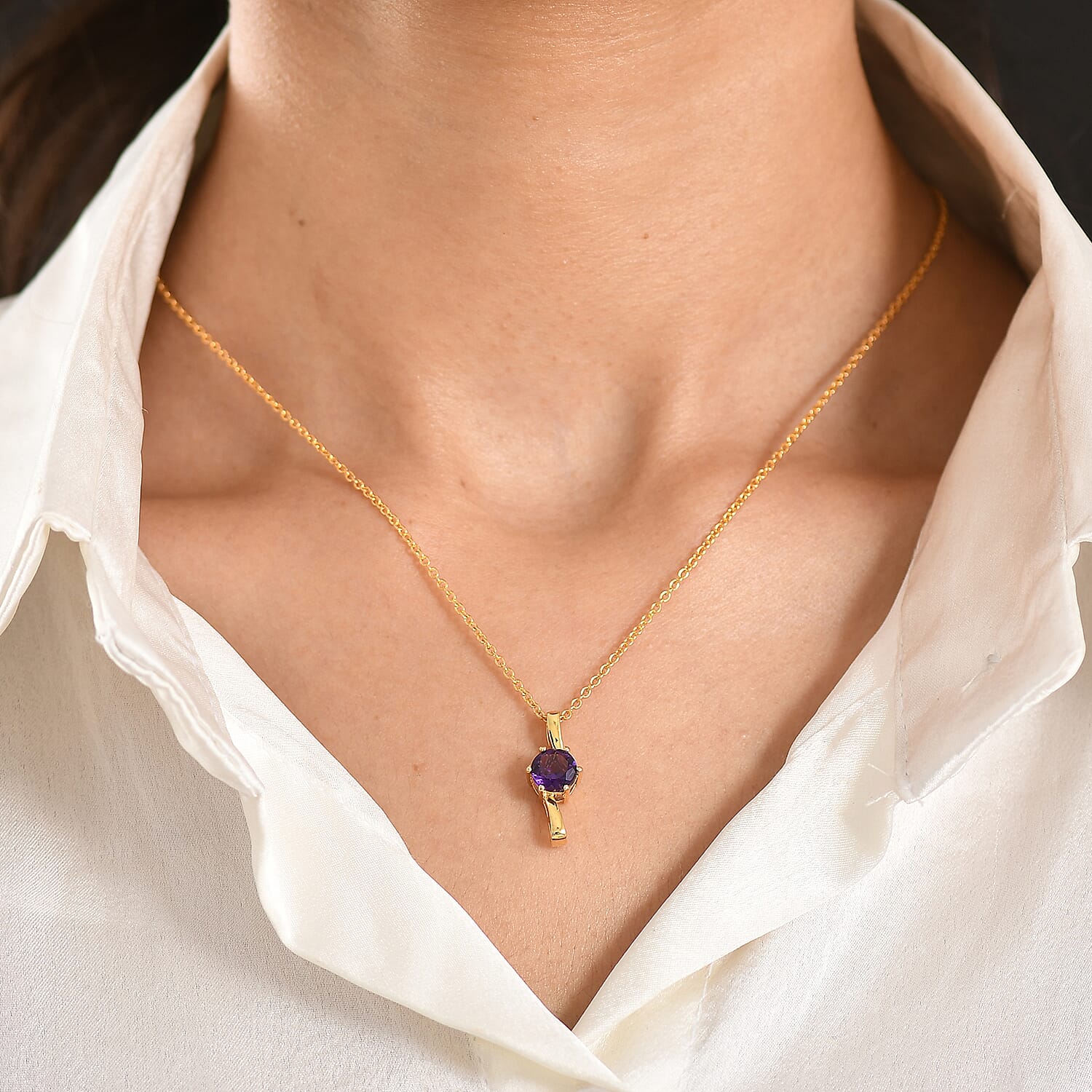 AAA African Amethyst Pendant in Gold Overlay Sterling Silver with Chain (Size 20)  1.17 Ct.