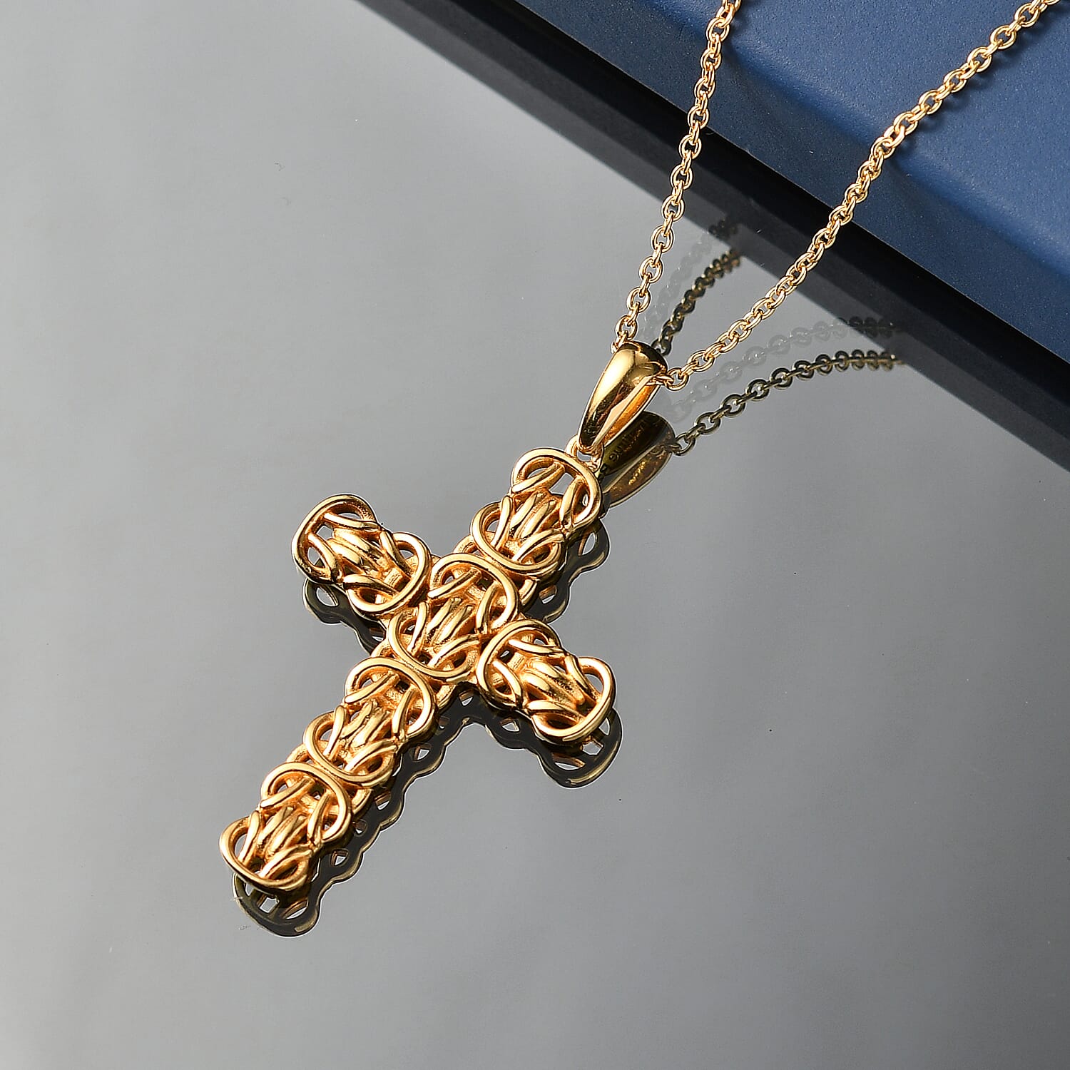 EverTrue Cross Pendant with Chain (Size 20) in Yellow Gold Tone