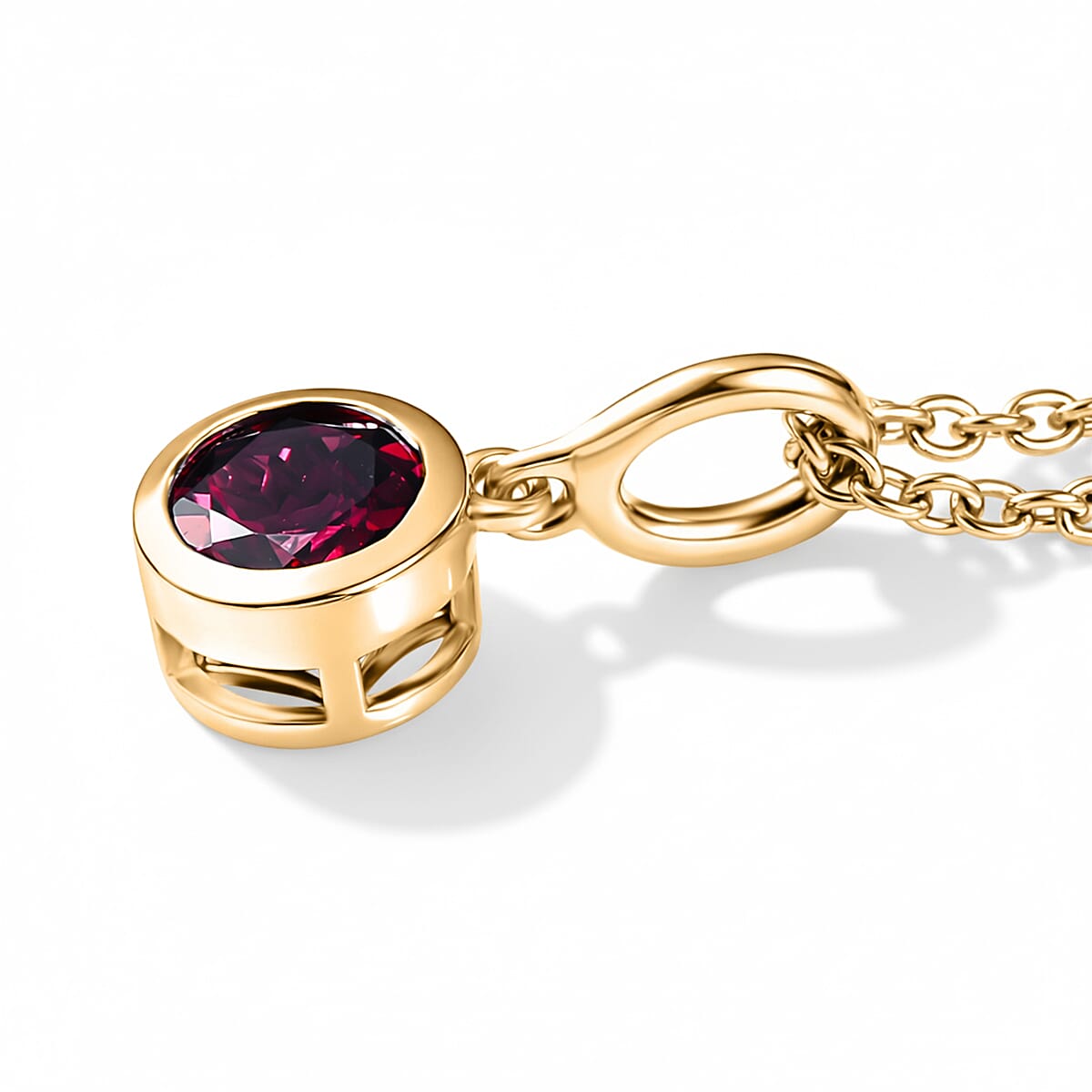 D'Joy Rhodolite Garnet Pendant with Chain in Yellow Gold Tone (Size 20) 1.10 Ct.