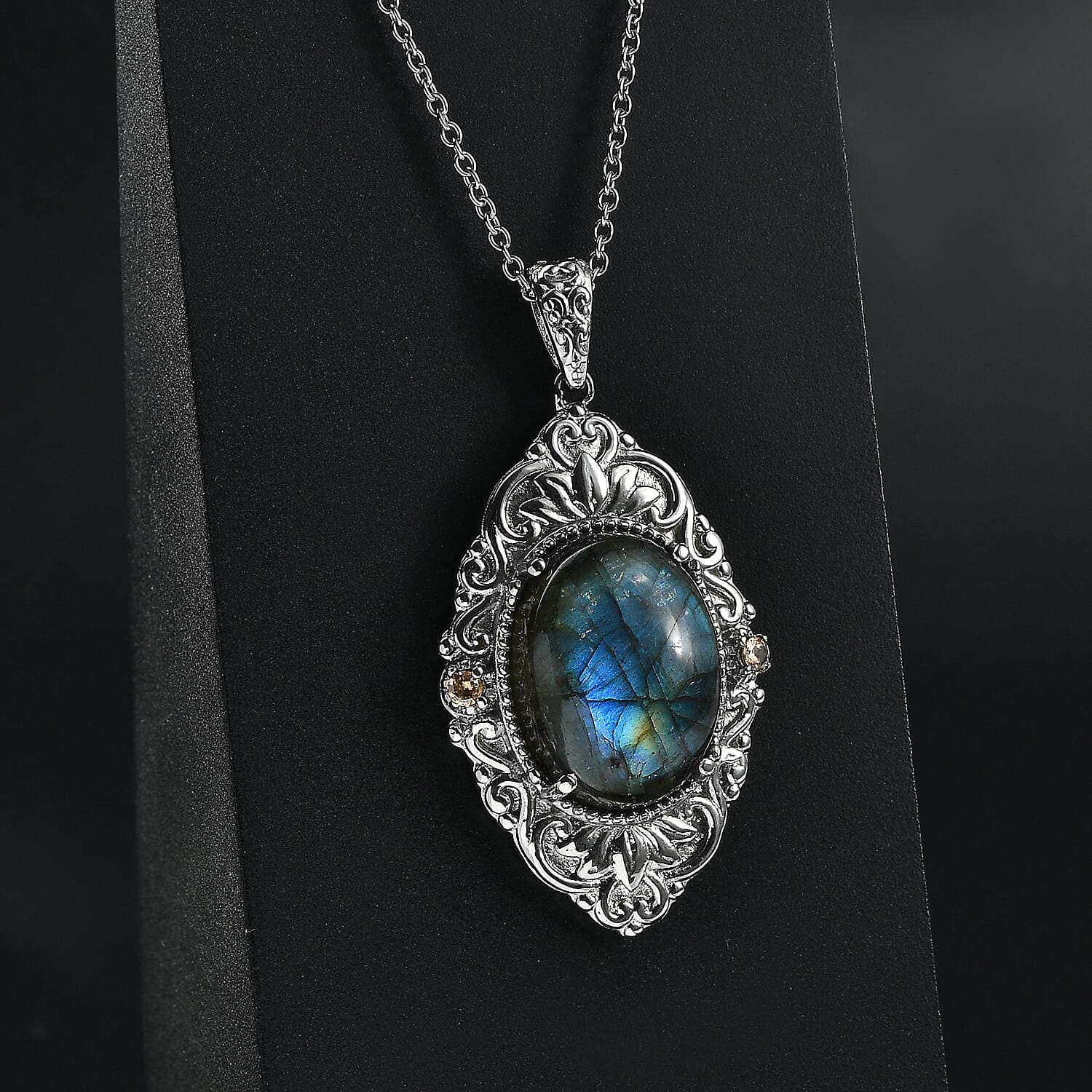 EverTrue - Labradorite & Champagne Cubic Zirconia Pendant with Chain (Size 20) 18.37 Ct.