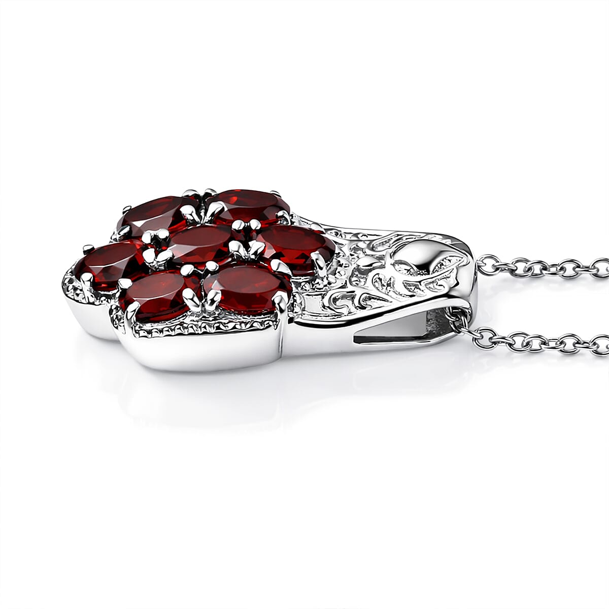 EverTrue Natural Mozambique Garnet Floral Cluster Pendant with Chain With Magnetic Clasp (Size 20) 4.19 Ct.