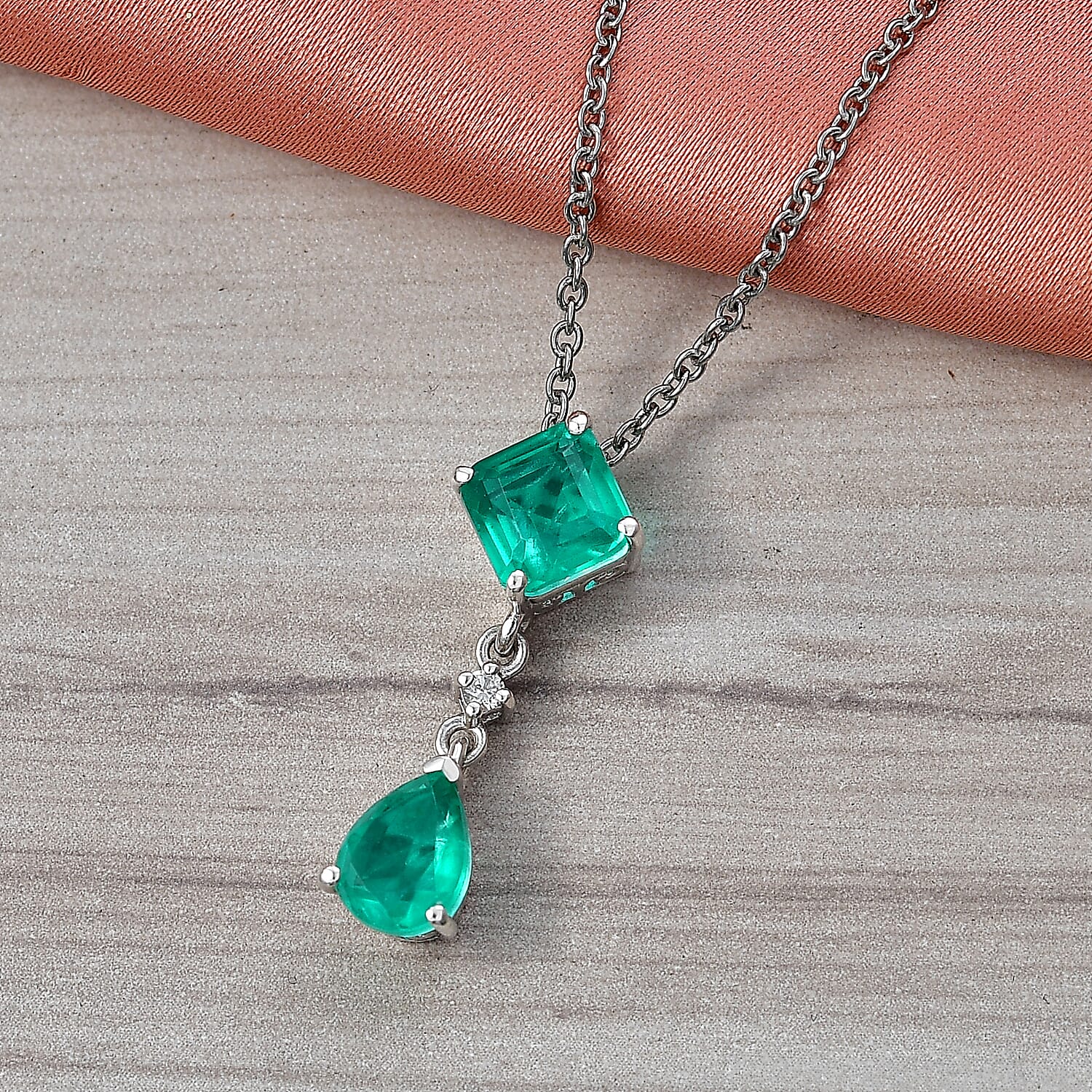 D'Joy Emeraldine Triplet Quartz & White Zircon Pendant with Chain (Size 20) 3.20 Ct.