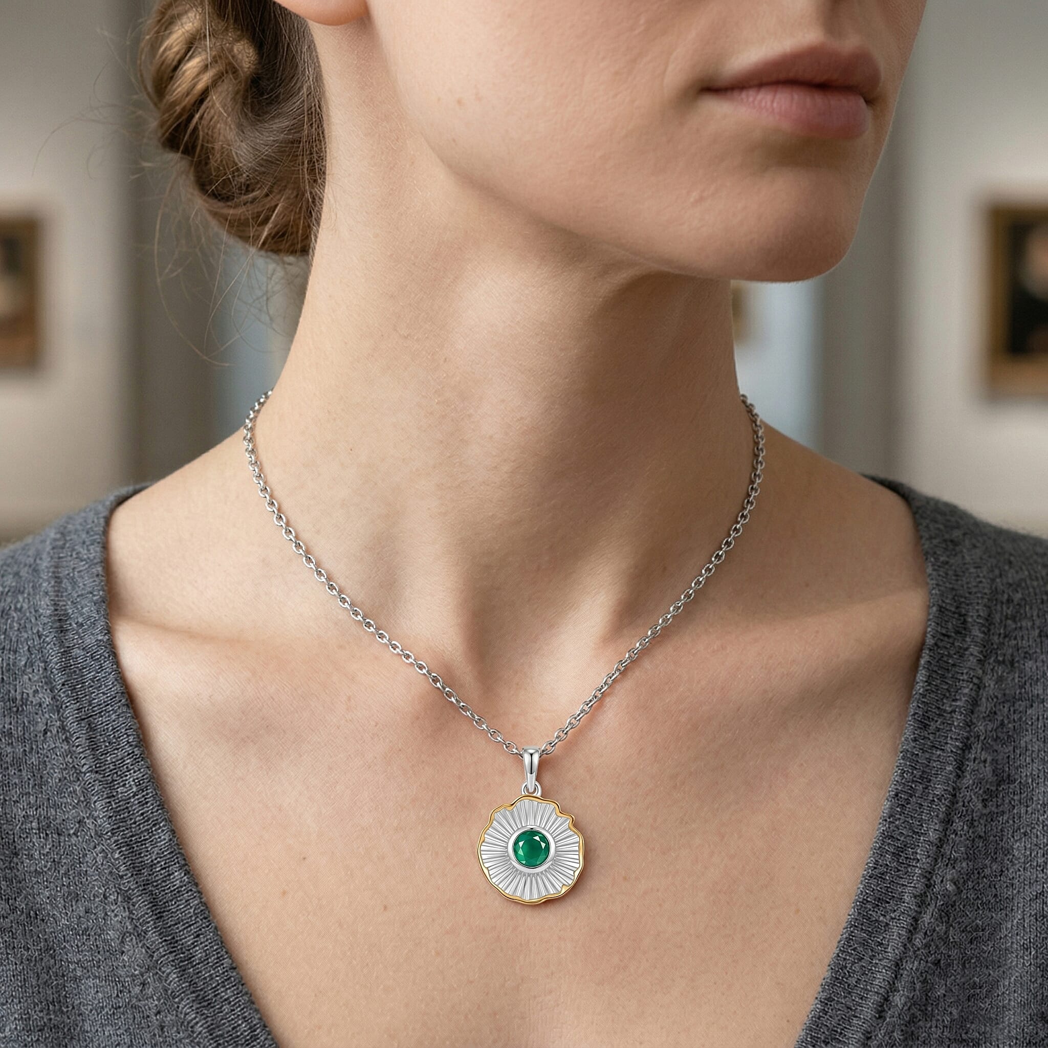 EverTrue - Green Onyx Pendant with Chain (Size 20) in Yellow Pen Plating