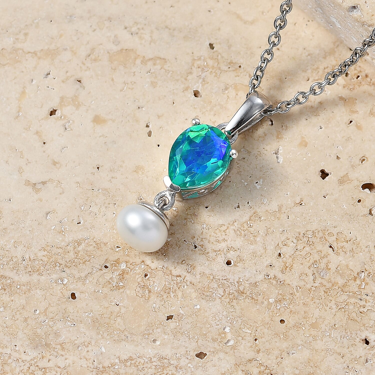 D'Joy - Peacock Triplet Quartz & Fresh Water Pearl Pendant in Platinum Overlay with Chain (Size 20) 5.20 Ct.