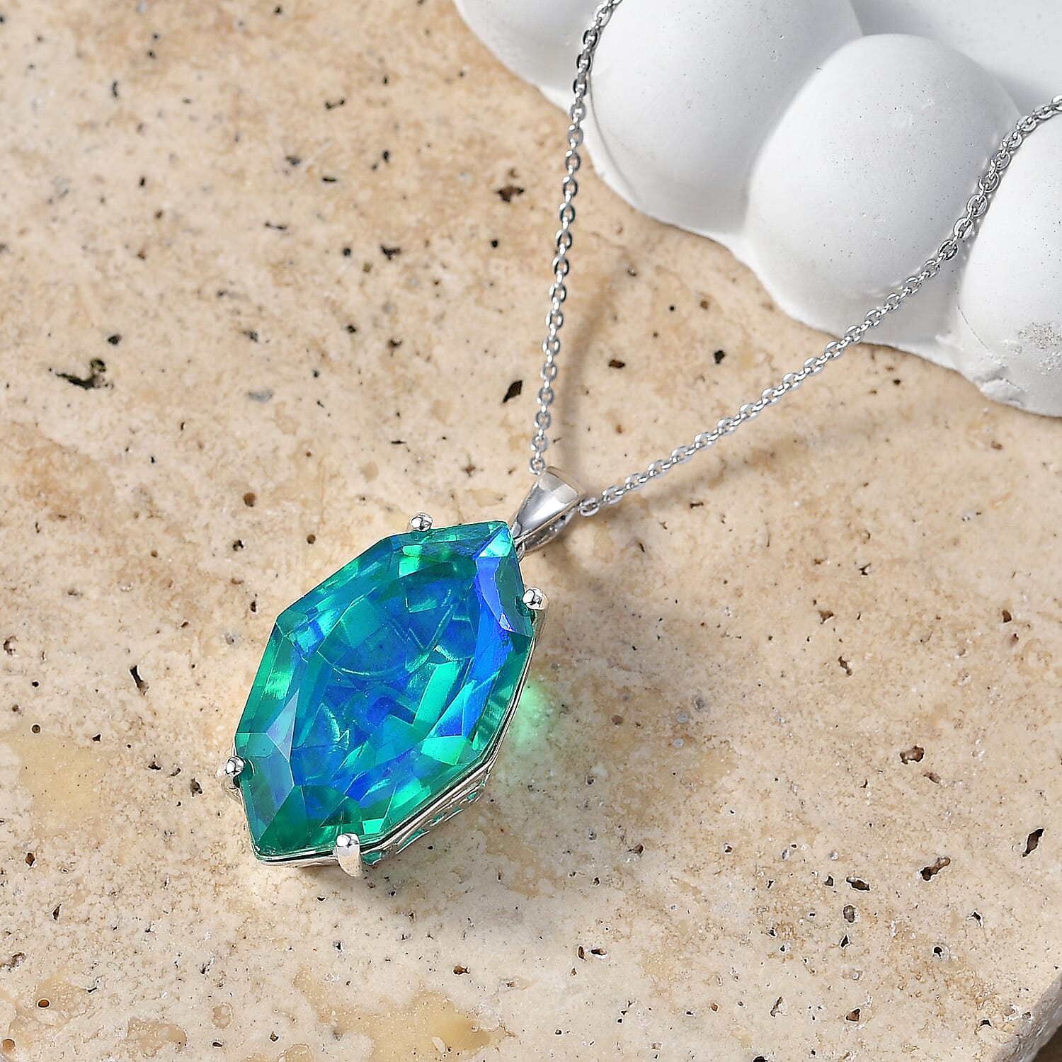 D'Joy - Peacock Triplet Quartz Pendant with Chain (Size 20) in Rhodium Overlay Sterling Silver 20.67 Ct.