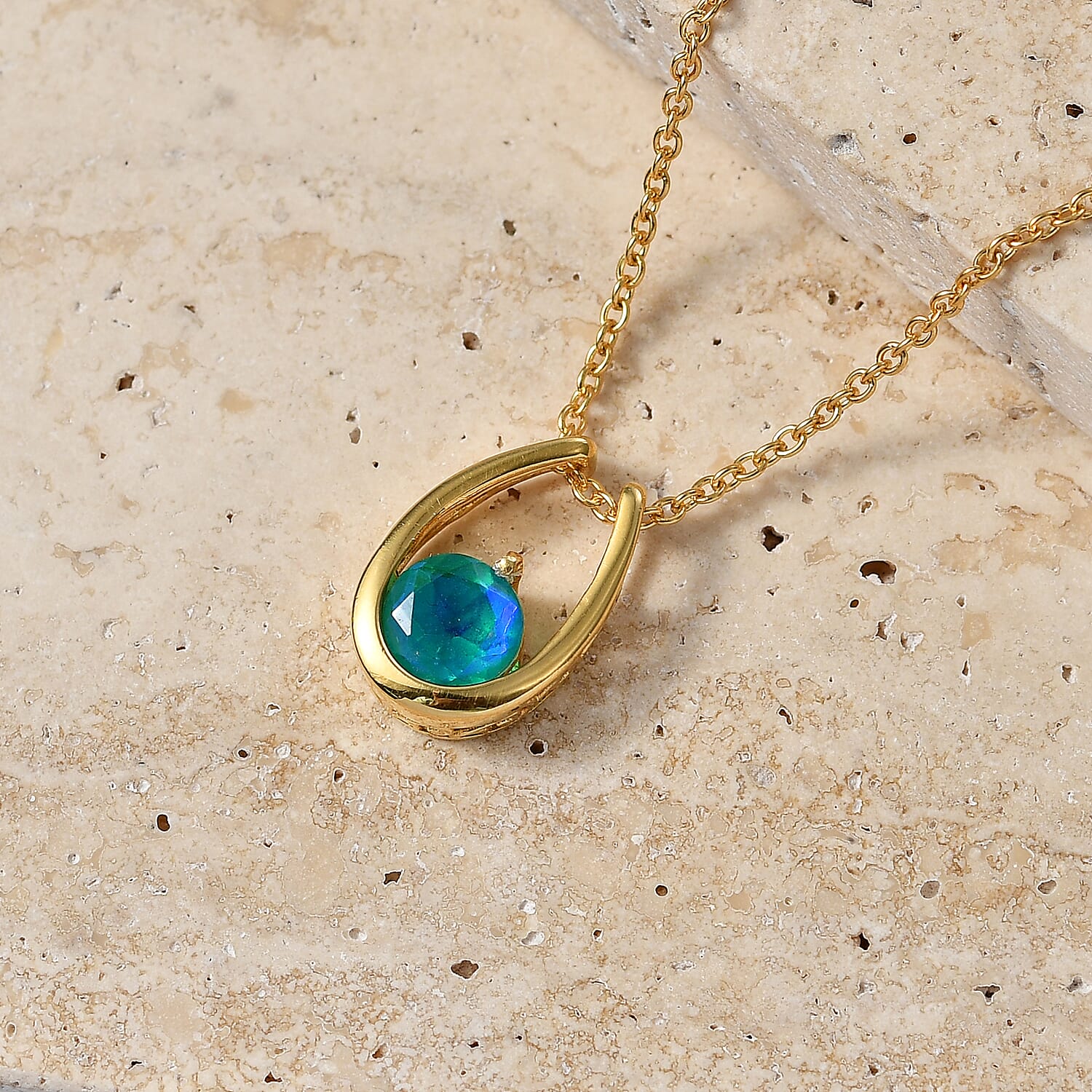 D'Joy - Peacock Triplet Quartz Pendant in Yellow Gold Plated Sterling Silver with Chain (Size 20) 1.50 Ct.