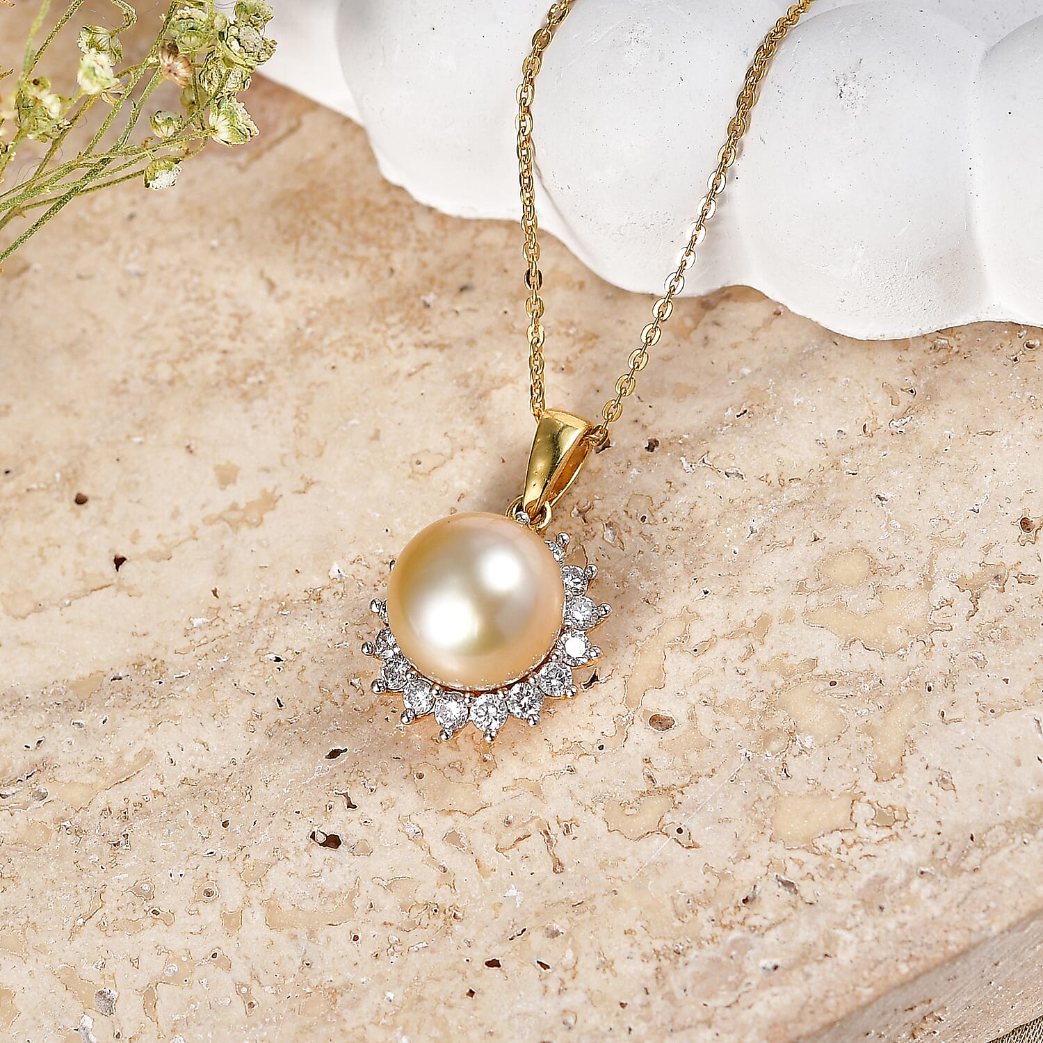 Luxuriant - Golden South Sea Pearl & Lab Grown Diamond (SI-G-H) Halo Pendant with Chain (Size 20) in 18K Vermeil Yellow Gold Plated Sterling Silver 7.85 Ct.