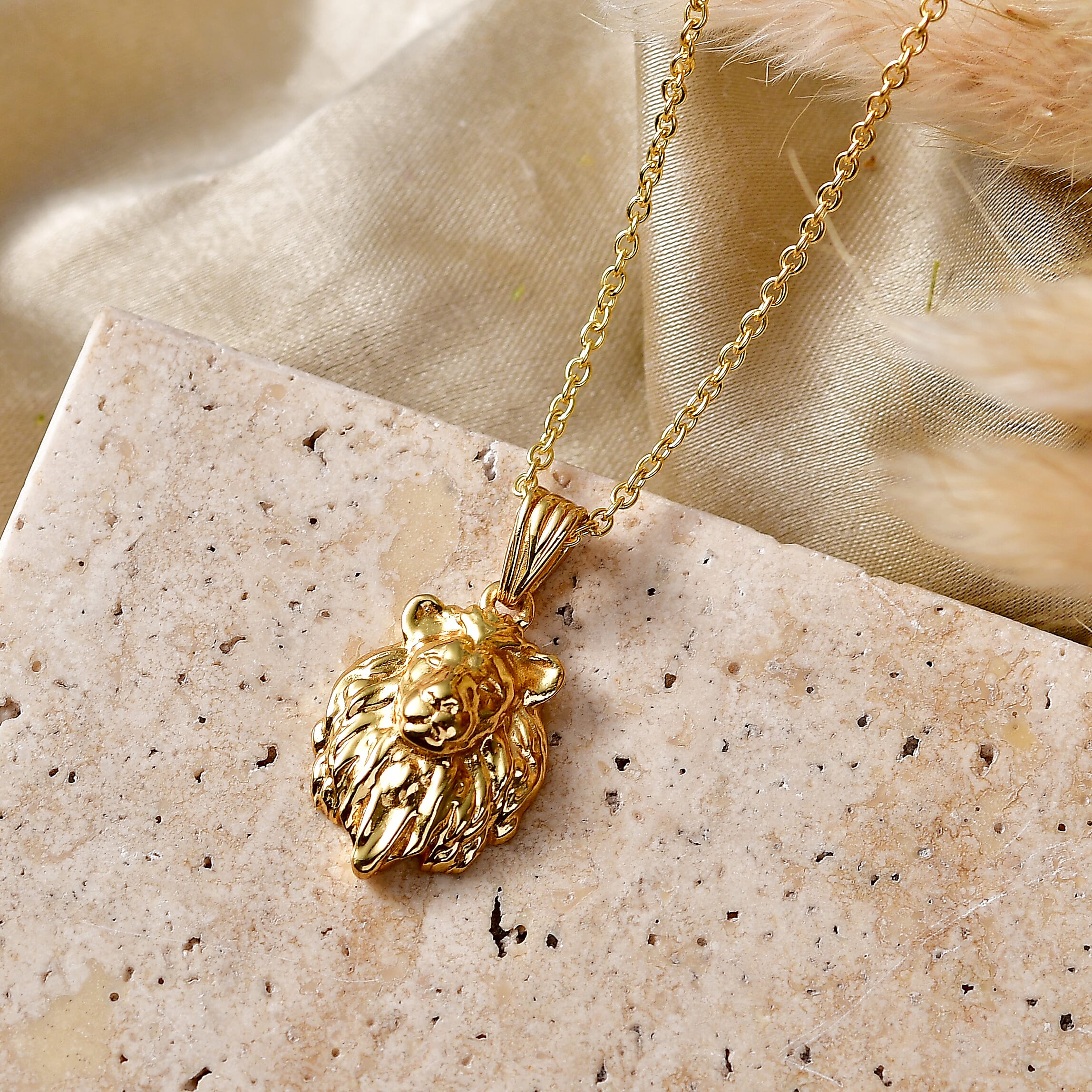 Bronzelaa  Pendant with Chain (Size 20) in Yellow Gold Tone