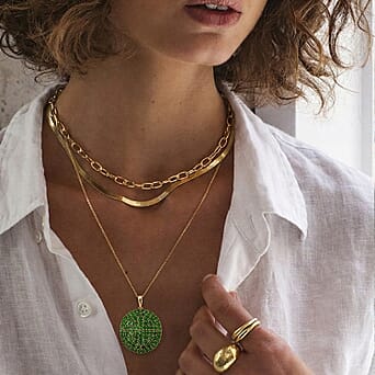 https://tjcuk.sirv.com/Products/44/7/4475946/D-Joy-Natural-Chrome-Diopside-Floral-Cluster-Pendant-with-Chain-Size-2_4475946_1.jpg?w=342&h=342
