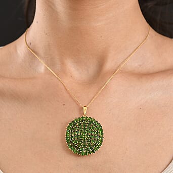 https://tjcuk.sirv.com/Products/44/7/4475946/D-Joy-Natural-Chrome-Diopside-Pendant-with-Chain-Size-20-in-18K-Vermei_4475946_1.jpg?w=342&h=342