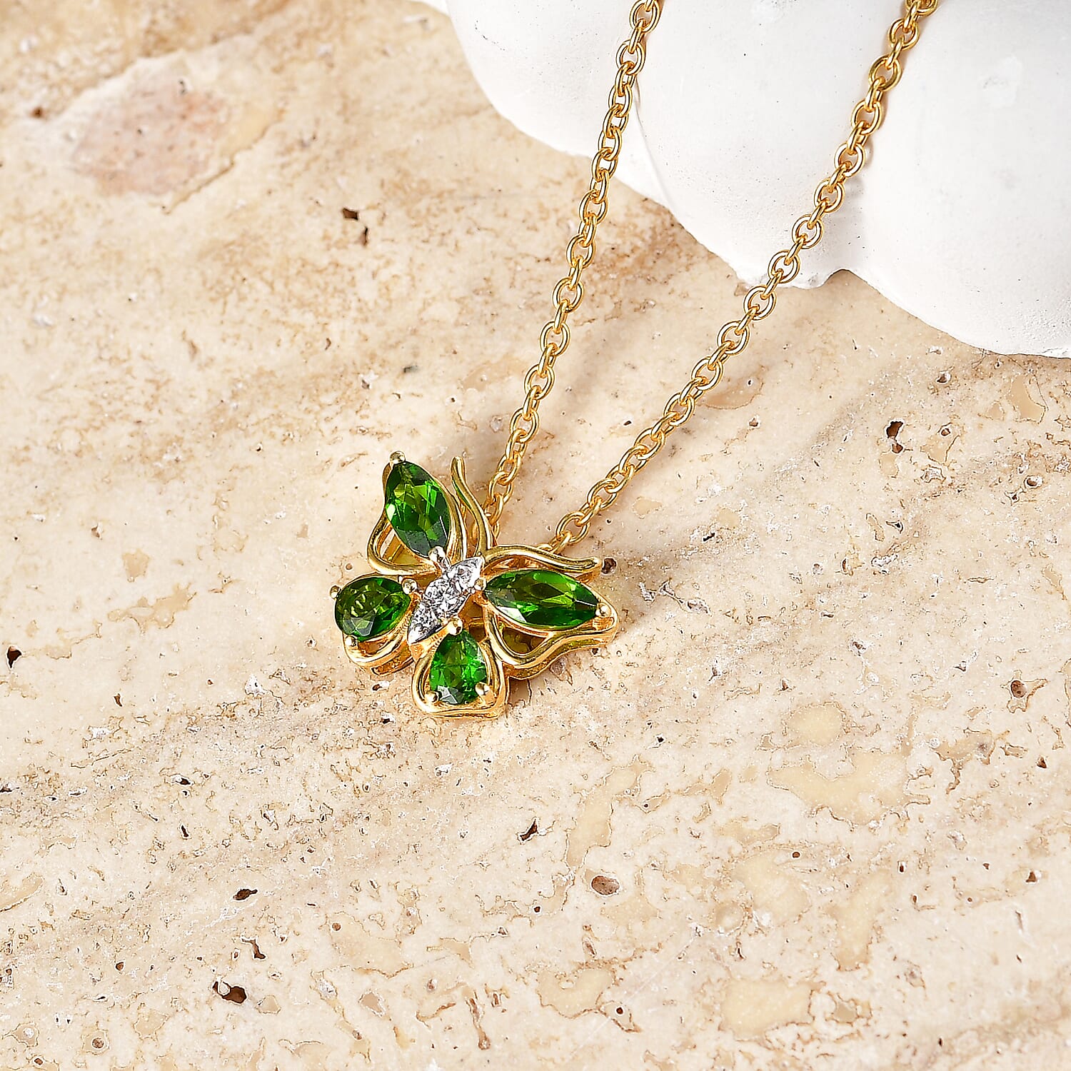 D'Joy - Natural Chrome Diopside & White Zircon Butterfly Pendant with Chain (Size 20) 0.95 Ct.