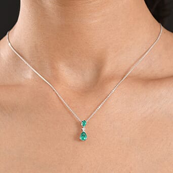 https://tjcuk.sirv.com/Products/44/7/4477372/Luxuriant-Lab-Grown-Columbian-Emerald-Lab-Grown-Diamond-SI-G-H-Pendant_4477372_1.jpg?w=342&h=342