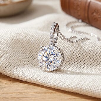 https://tjcuk.sirv.com/Products/44/7/4477716/Moissanite-Pendant-with-Chain-Size-18-in-Rhodium-Overlay-Sterling-Silv_4477716_2.jpg?w=342&h=342